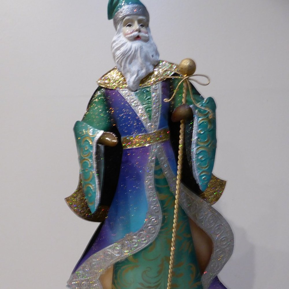 MICHAELS METAL H 14.5" X W 9" CHRISTMAS FIGURINE